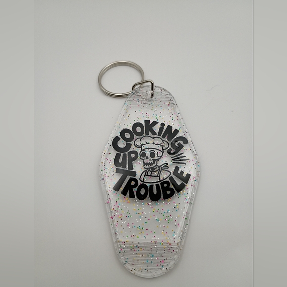 Motel Room Keychain Clear Glitter Black Text with Skull Car Accessory Gift New! - Picture 1 of 2